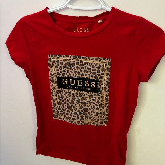 GUESS Logo T-Shirts - Picture 3 of 4